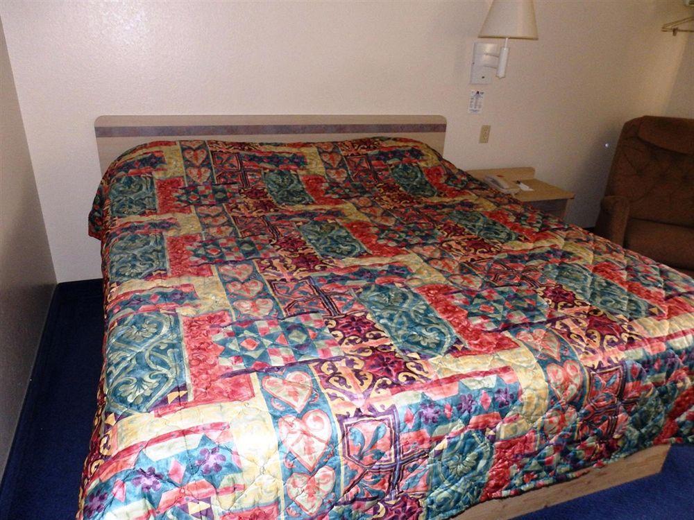 Americas Best Value Inn Τζέφερσον Σίτι Εξωτερικό φωτογραφία