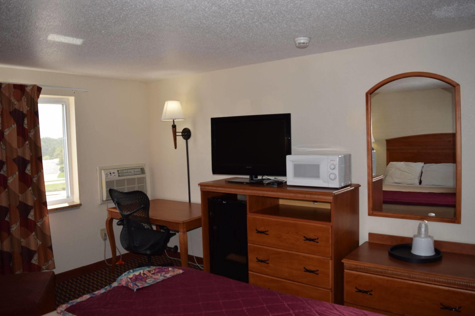 Americas Best Value Inn Τζέφερσον Σίτι Εξωτερικό φωτογραφία