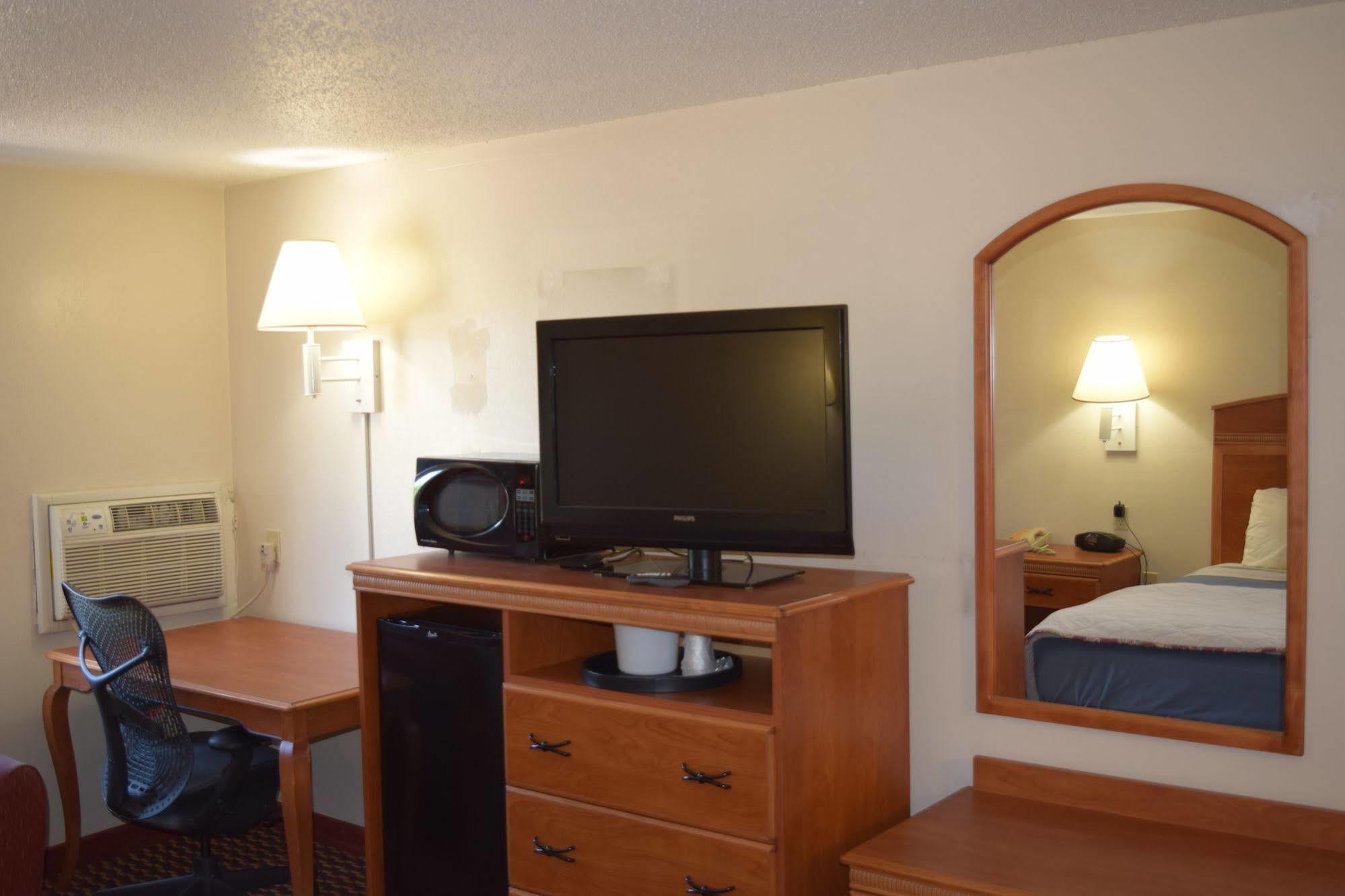 Americas Best Value Inn Τζέφερσον Σίτι Εξωτερικό φωτογραφία